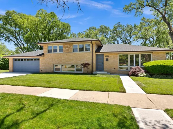 4355 Lyons St, Skokie, IL 60076