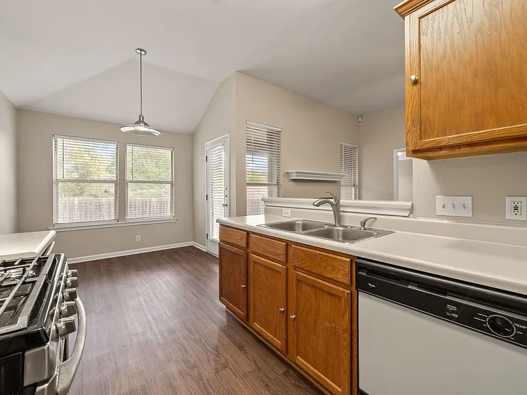 4904 Gnarled Oak Cv — Photo 3