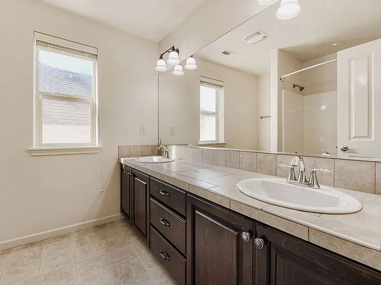 6503 NW 165th Ave — Photo 13
