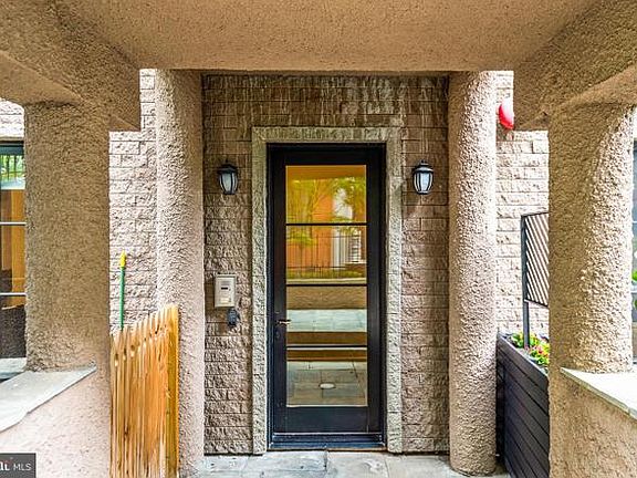 4th image of 4004 Edmunds St NW APT 2