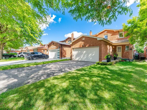 29 Oleander Cres, Brampton, ON L6Z 2C1