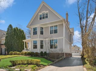 800 Lincoln Ave, Winnetka, IL 60093