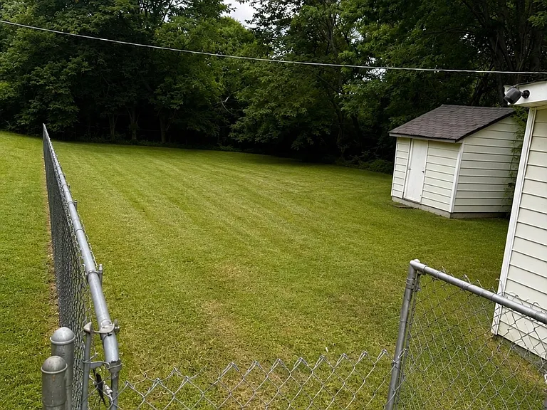 313 Green St — Photo 3