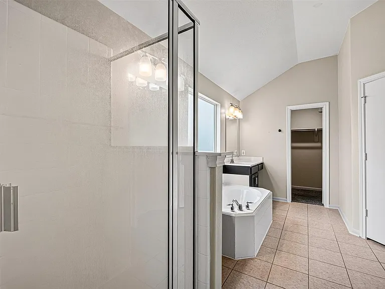 9241 Clearwood Landing Blvd — Photo 37