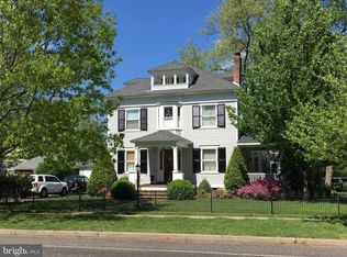 201 W End Ave, Haddonfield, NJ 08033