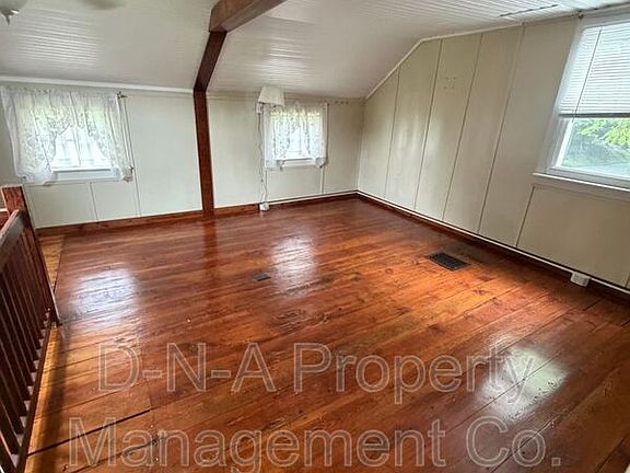 4th image of 1295 Kroucher Rd