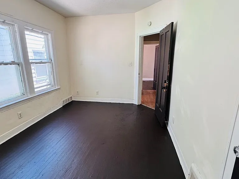 12633 Edmonton Ave, Cleveland, OH — Photo 29