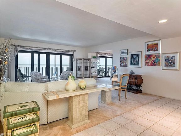 4th image of 1920 Virginia Ave APT 1503