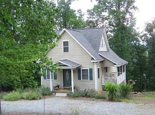 208 Fairview Dr, Traphill, NC 28685