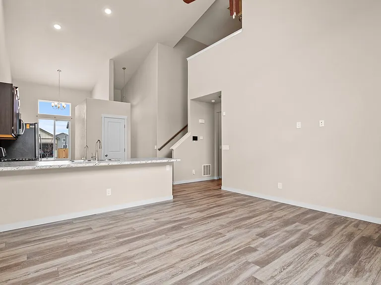 10479 Kalama Dr — Photo 8