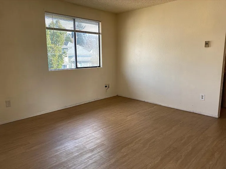 503 Houser Way S #4 — Photo 18