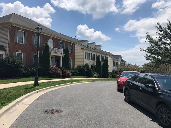 4th image of 12915 Benton Park Cir