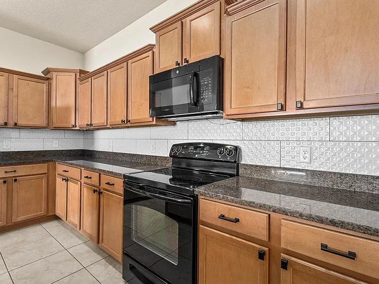 11711 Breadfruit Ln — Photo 21