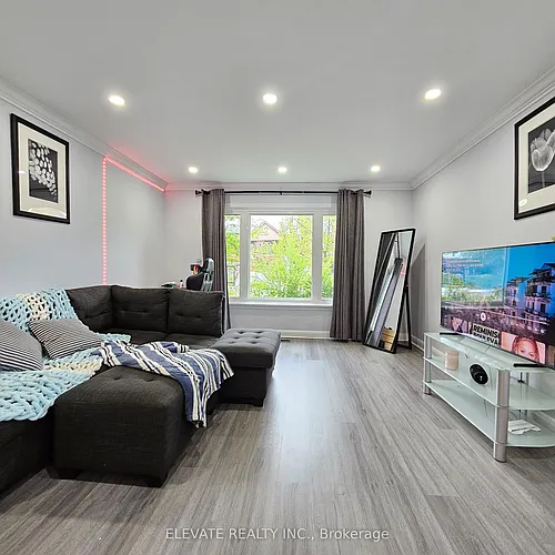 569 Oakwood Ave Photo 1
