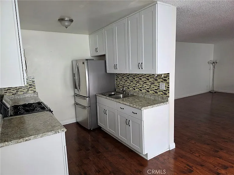 706 E Harvard St #5 — Photo 18