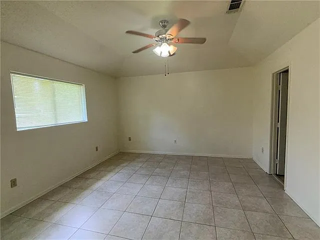 216 Woodridge Blvd — Photo 13