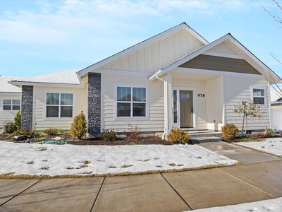 978 SW Blackberry Ln, Grants Pass, OR, 97527