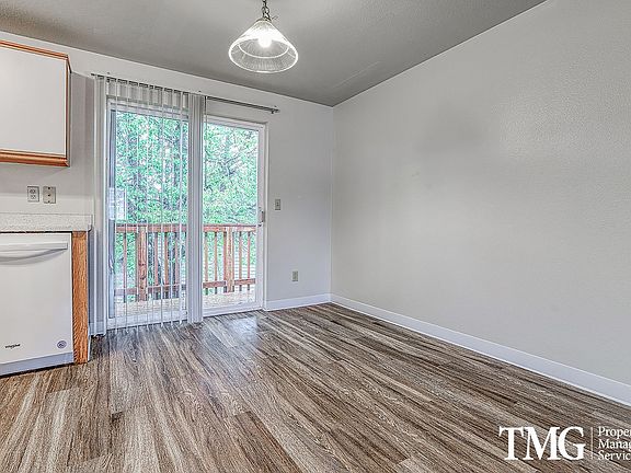 5th image of 13708 NE 18th St APT 5