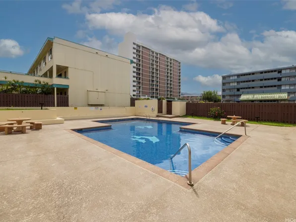46-232 Kahuhipa St APT B205, Kaneohe, HI 96744