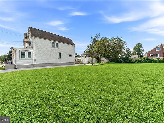 3rd image of 234 Erickson Ave