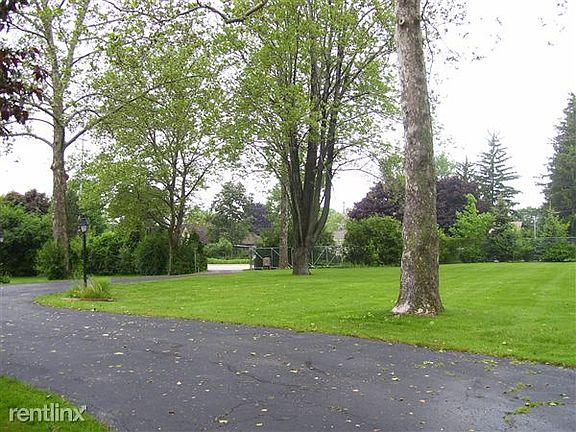 3360_efulton_frontyard