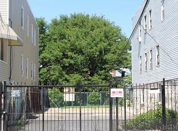 4th image of 1525-1527 Bryant Ave
