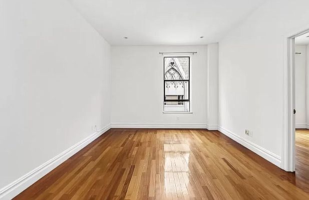 1st image of 154 W 70th St APT 4M