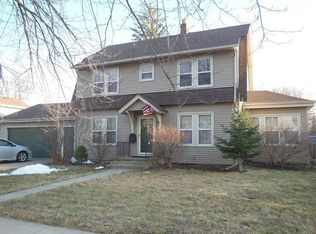 70 E Sharp St, Hillsdale, MI 49242