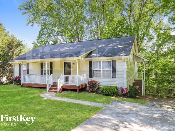 3975 Leinbach Dr, Winston Salem, NC 27106