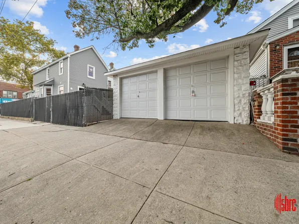 1017 East 92nd Street image 38 of 42