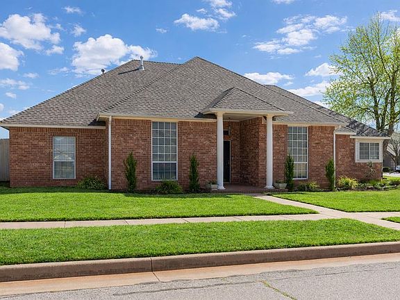 2nd image of 12700 Sutton Hill Rd