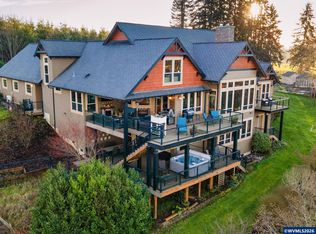 7118 Grandview Ave, Scotts Mills, OR 97375