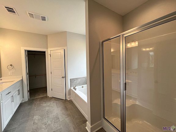 5th image of 22821 Balsam Dr