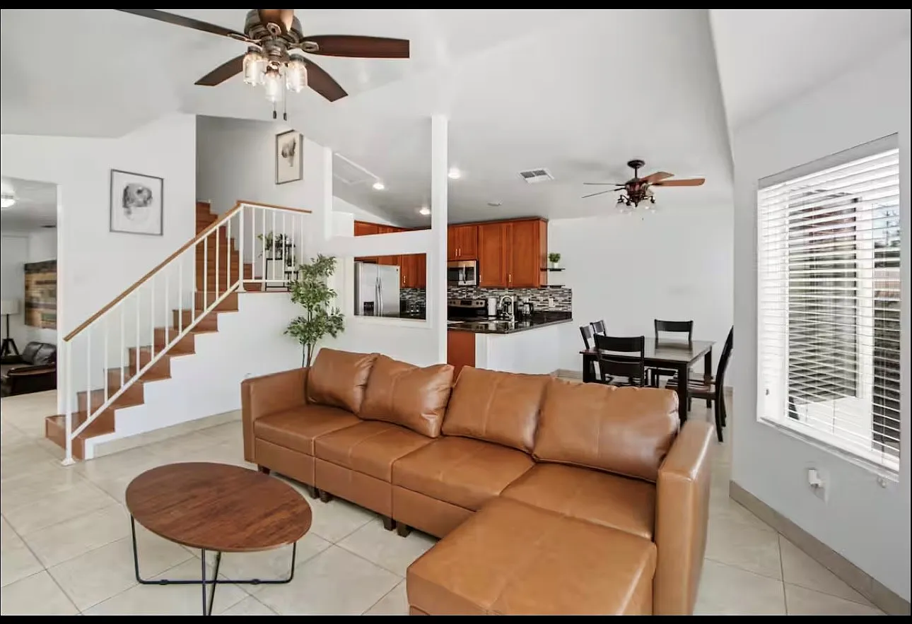 3 bed, 1478 sqft, $3,300 — Photo 2