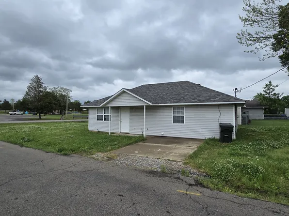 200 E Scott Ave, Sallisaw, OK 74955