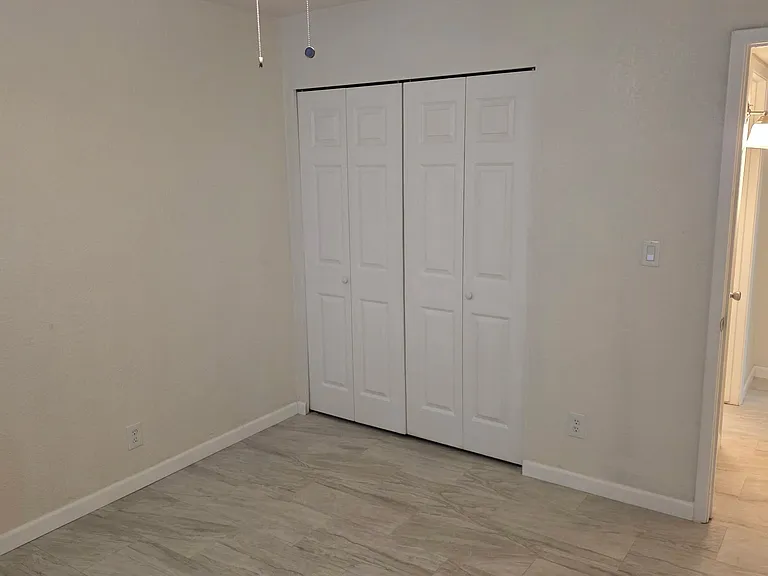 bed 1