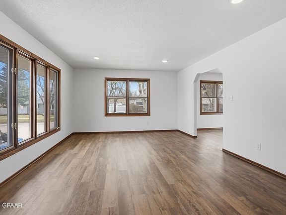 4th image of 1414 Rider Rd