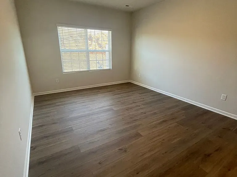 30 Fern Hill Ln — Photo 23