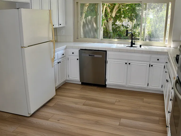 10575 Canyon Lake Dr — Photo 9