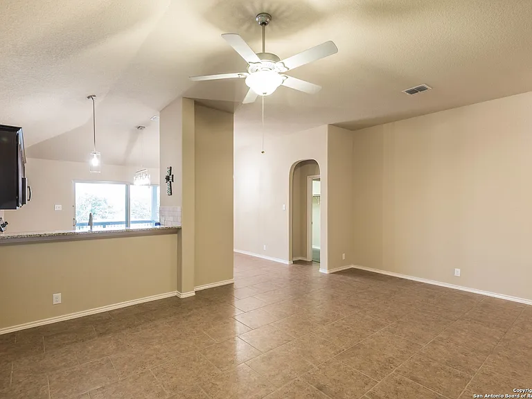 20207 Ashford Vis — Photo 5