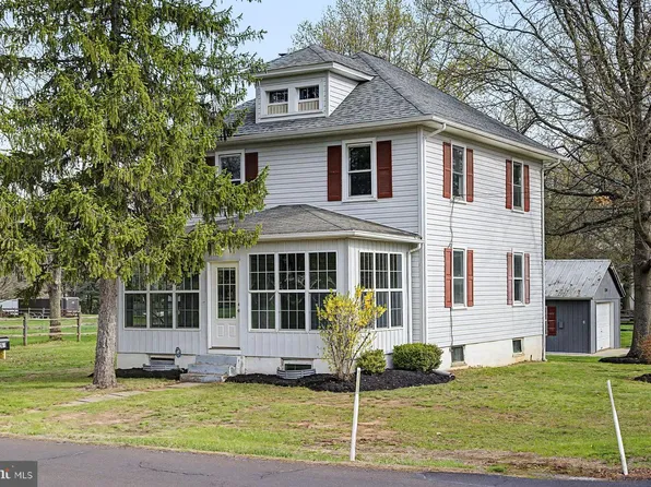 1261 Snyder Rd, Lansdale, PA 19446