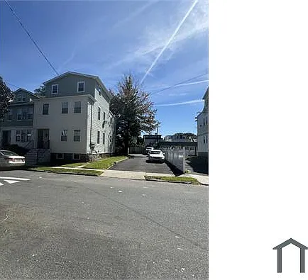 368 Myrtle Ave — Photo 3