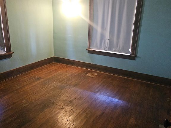 5th image of 606 E Archer Ave
