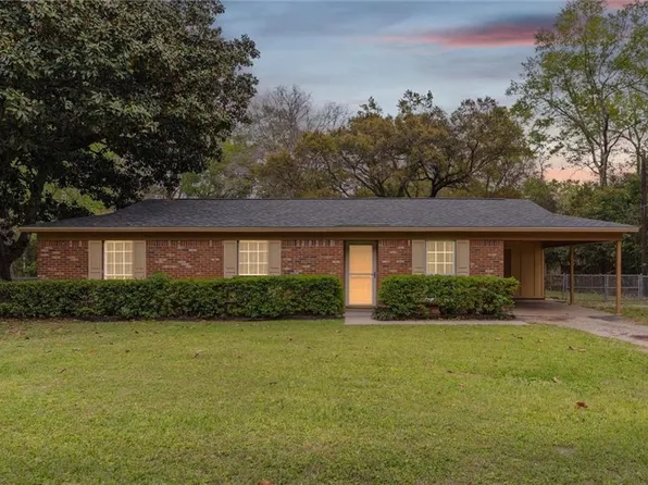 8671 Cedar Wood Dr E, Theodore, AL 36582