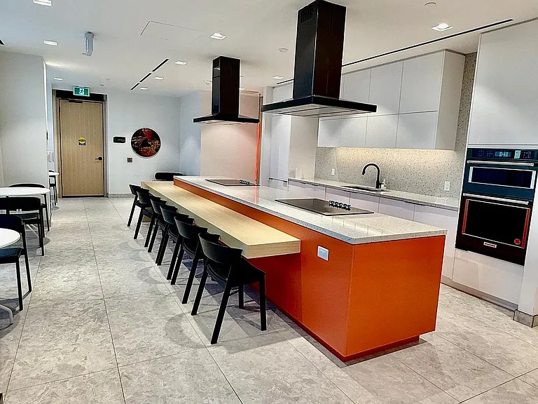 36 Zorra St #523 — Photo 22