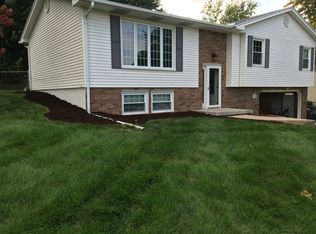3830 Tanglefoot Ct, Bettendorf, IA 52722