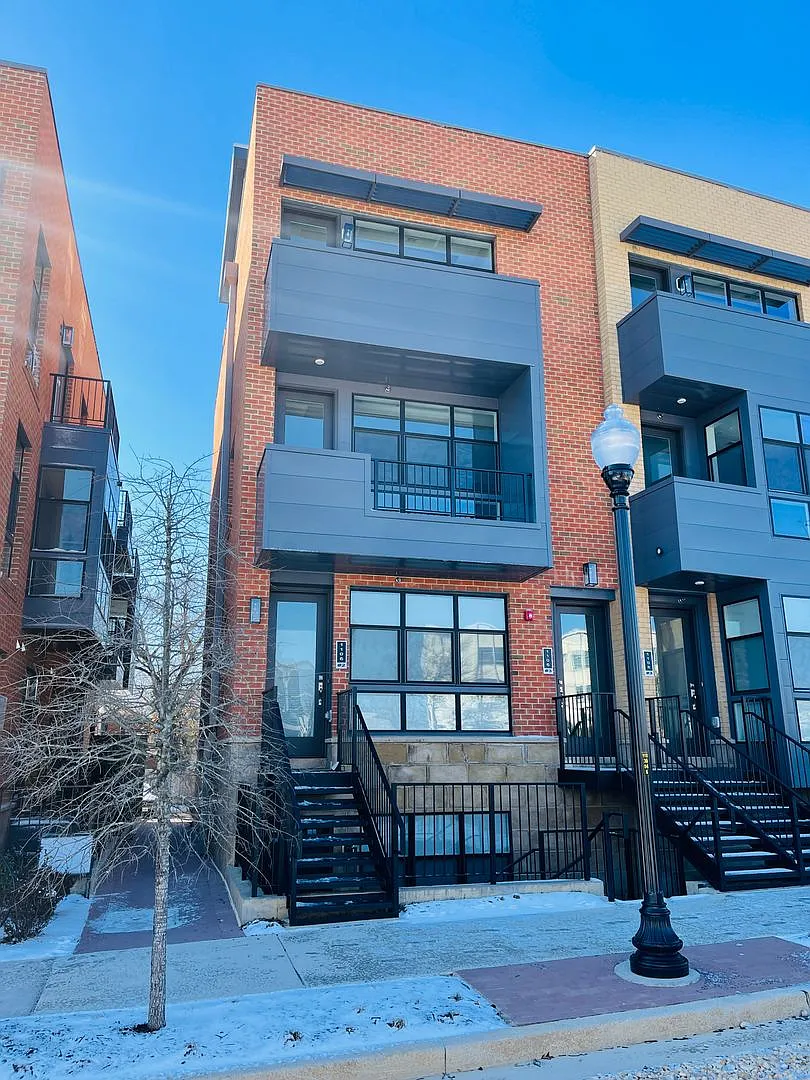 Minutes To Pentagon - Modern Arlington Condo — Photo 3