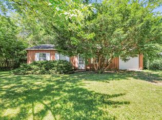 207 S Dodson Dr, Urbana, IL
