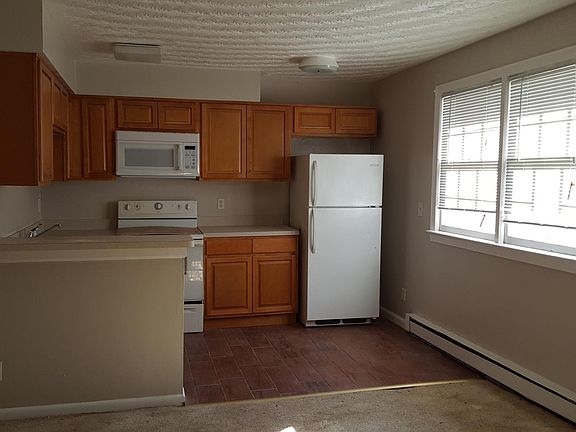 3rd image of 9612 18th Bay St Unit 18
