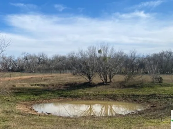 333 Zion Hill Rd, Seguin, TX 78155